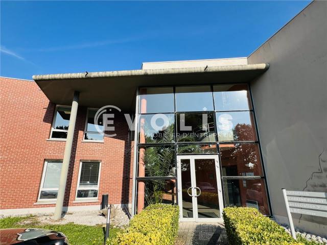 Location bureaux Magny le Hongre Proche RER A et autoroute A4