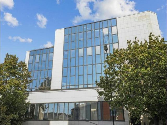 Location bureaux Malakoff Divisibles, rénovés