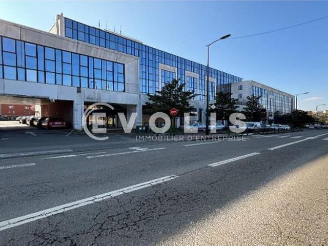 Location bureaux Malakoff Proche métro, bus et Grand Paris Express