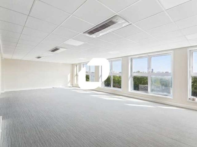 Location bureaux Malakoff Proche métro ligne 13