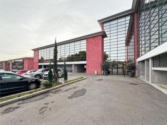 Location bureaux Marseille 11 Immeuble récent avec ascenseur
