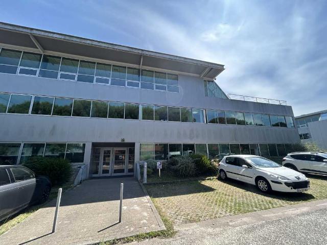 Location bureaux Mérignac Parc Innolin, proche tram et bus