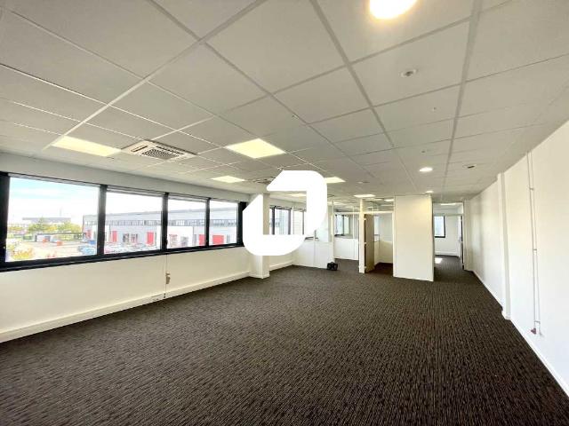 Location bureaux Meyzieu Proche rocade Est et A46
