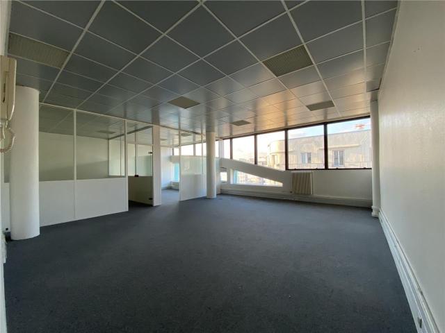 Location bureaux Montreuil Métro Mairie de Montreuil