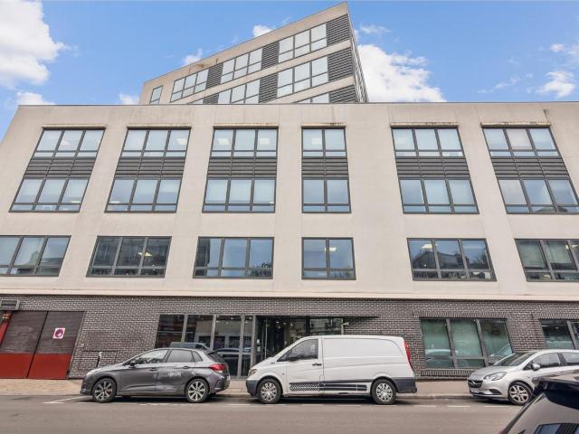 Location bureaux Montreuil Proche métro Robespierre et bus Sorins