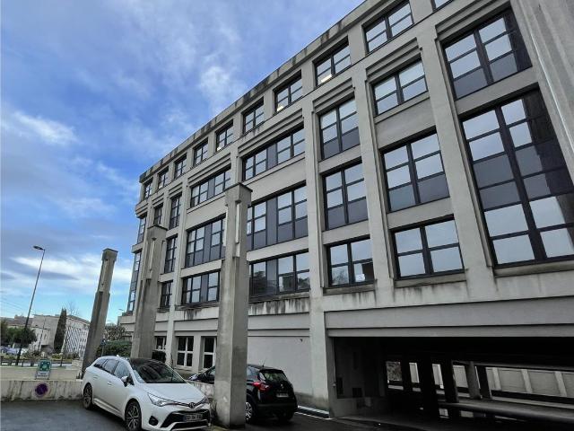 Location bureaux Nantes centre Proche tramway et gare maritime