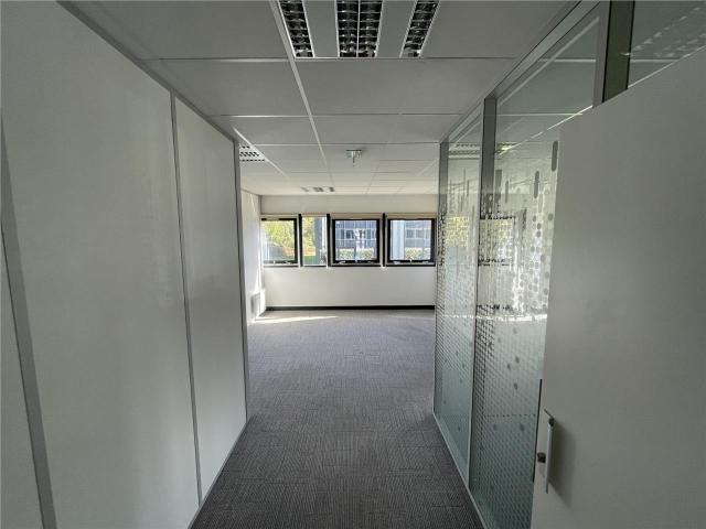 Location bureaux Nantes Est Proche bus et technoparc