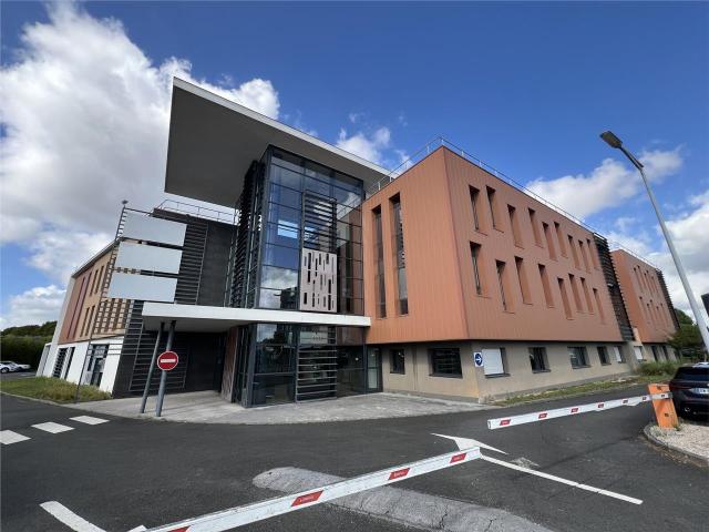 Location bureaux Nantes Nord Haluchère Batignolles, tram et bus