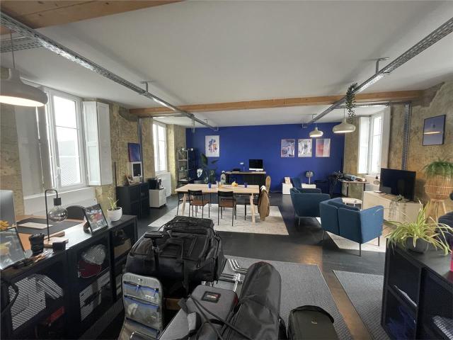 Location bureaux Nantes Proche Place Mellinet et transports