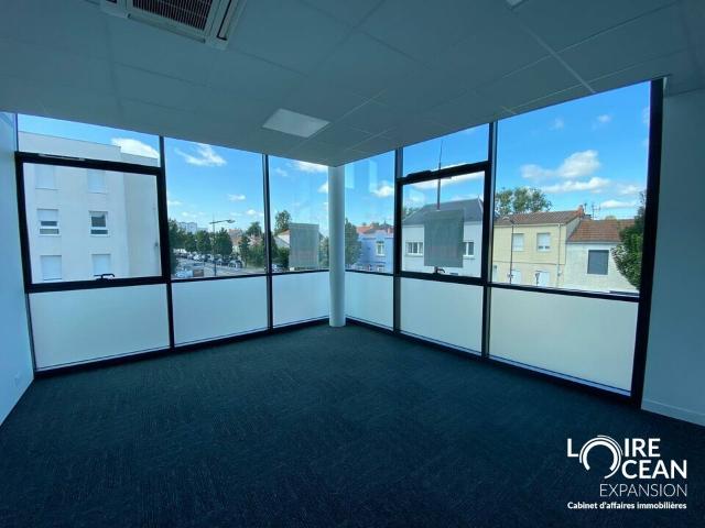 Location bureaux Nantes Sud Proche axe passant et rond point