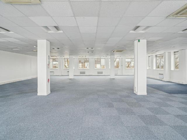 Location bureaux Neuilly Plaisance Proximité RER A, A4, A86, A3