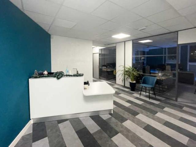 Location bureaux Nîmes Ouest Proche autoroute A9 et RN 106