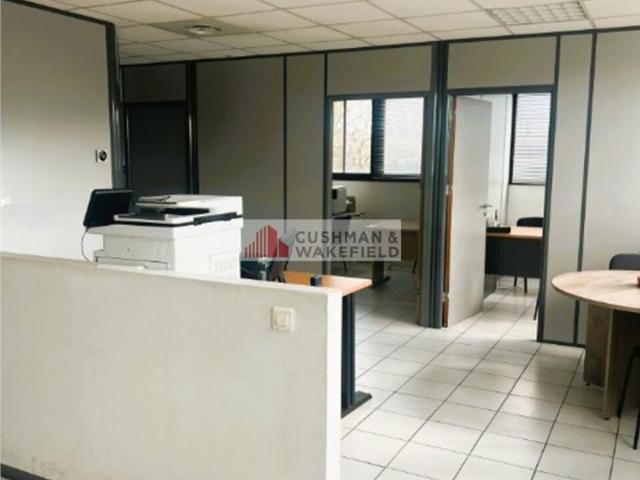 Location bureaux Nîmes Proche zones commerciales et autoroute