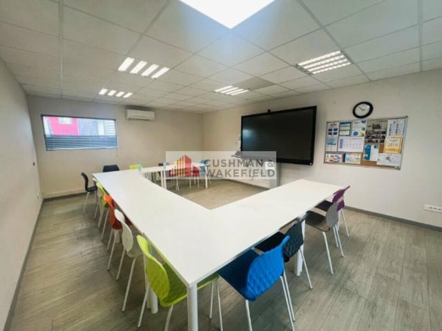 Location bureaux Nîmes Proche autoroute et zone d'activités
