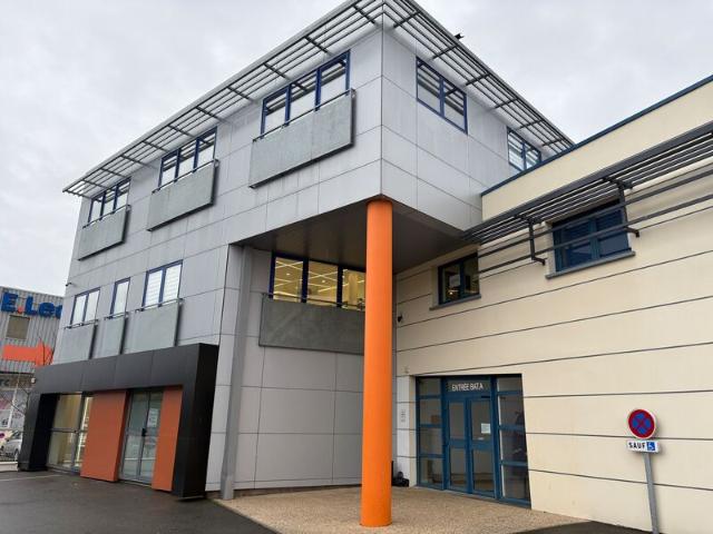 Location bureaux Orléans Droits de l'Homme Tram B et bus 4
