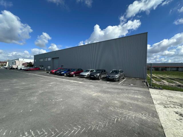 Location bureaux atelier Reims La Pompelle 1020 m²