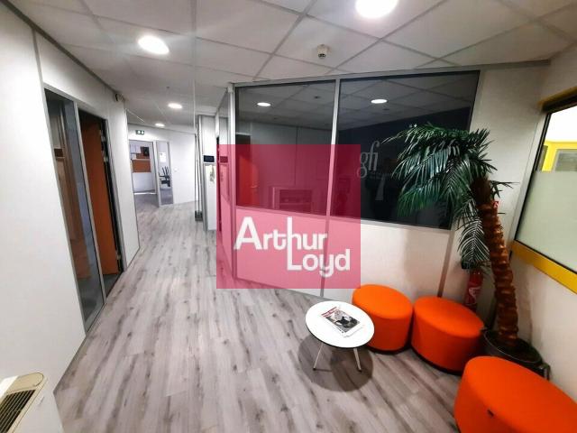 Location bureaux Aubière Proche axes autoroutiers et transports