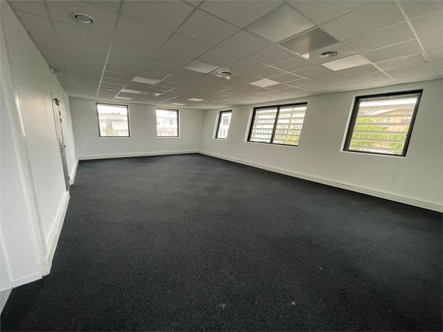 Location bureaux Aix Les Milles Proche D9 A51 et commerces