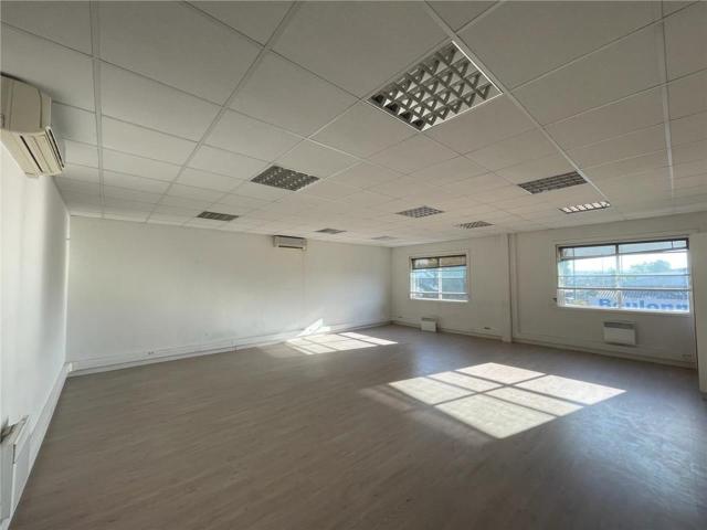 Location bureaux Bègles Proche Euratlantique et Grand Port
