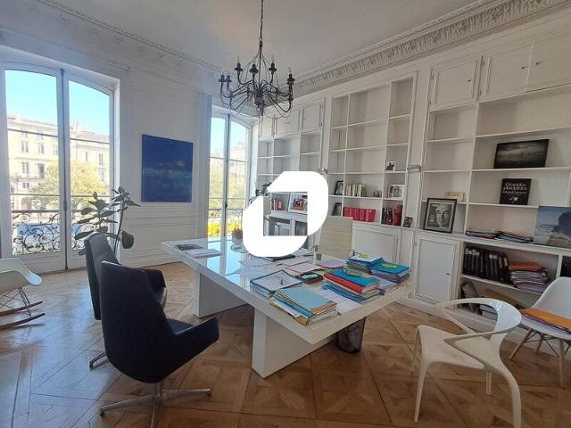 Location bureaux Bordeaux hyper centre Proche tram et bus