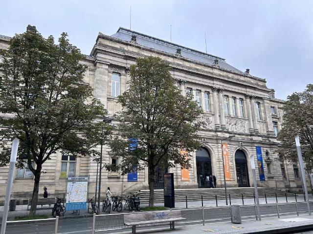 Location bureaux Bordeaux Proche Musée d'Aquitaine, tramway et bus