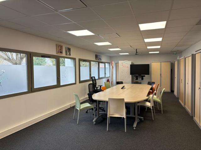 Location bureaux Bordeaux Rive Droite Pont Chaban Delmas