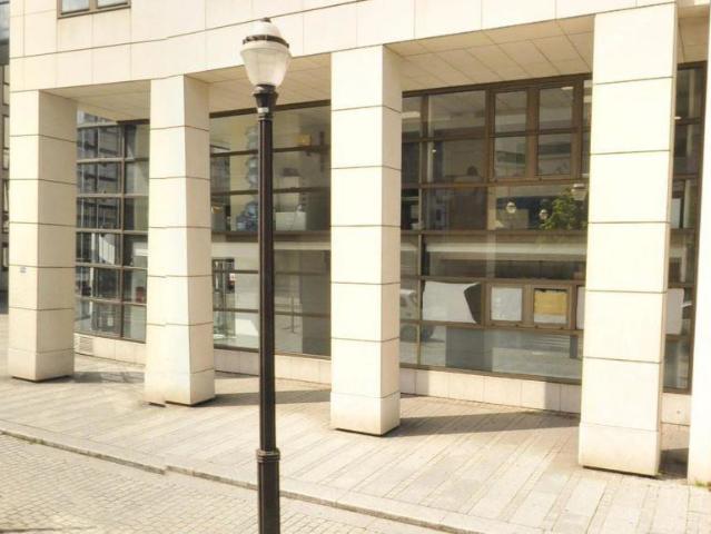 Location bureaux Boulogne Billancourt Proche centre commercial Les Passages