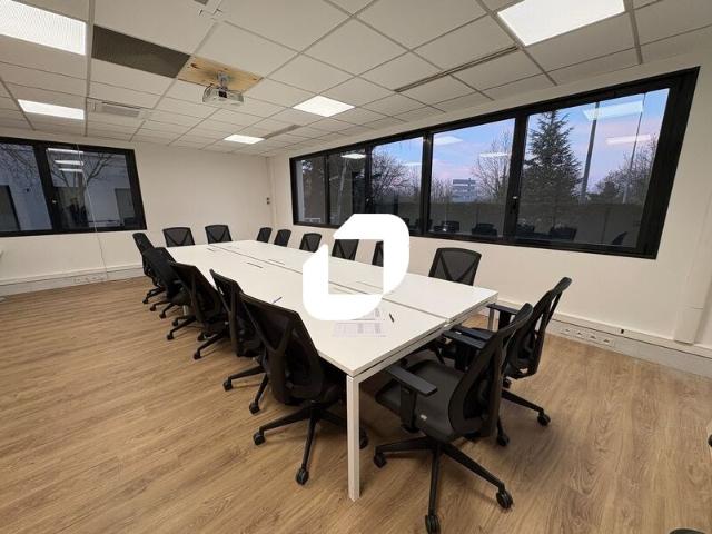 Location bureaux Bron Proche autoroute A43, tramway T2 et aéroport