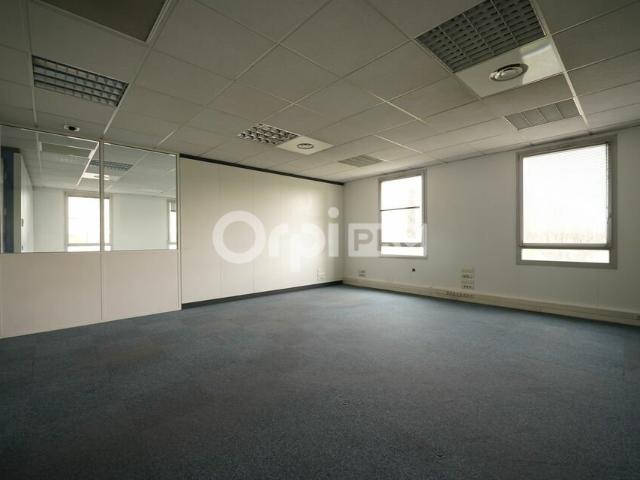 Location bureaux Bron Proche Avenue Général de Gaulle et bus 52