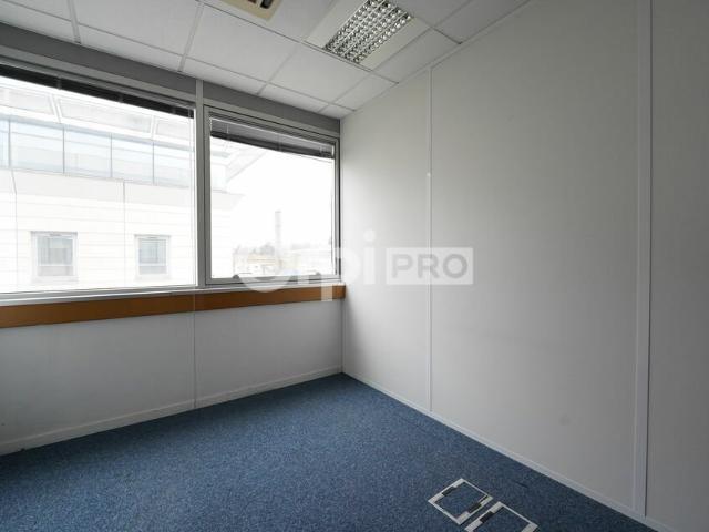 Location bureaux Bron Proche Aéroport Lyon Bron et A43