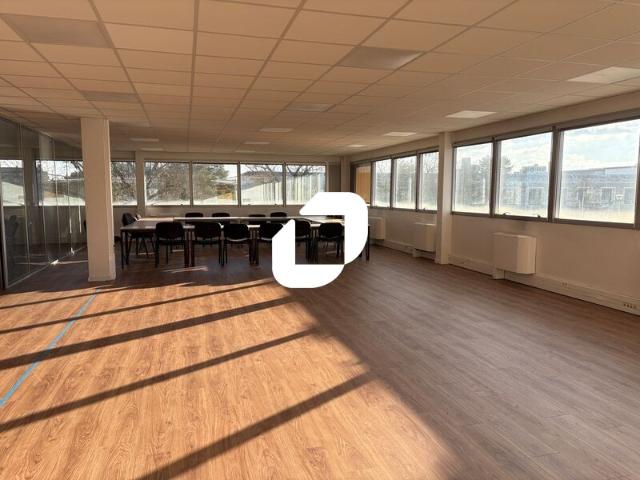 Location bureaux Bron Proche Tram T5, périphérique et A43