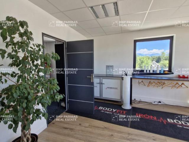 Location bureaux Challes les Eaux Proche transports en commun