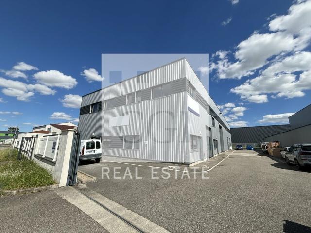 Location bureaux Chaponnay Site clos sécurisé, proche A46 et D149