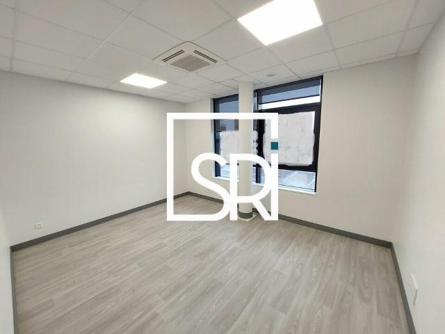 Location bureaux Clermont Ferrand Zone d'activités Le Brézet