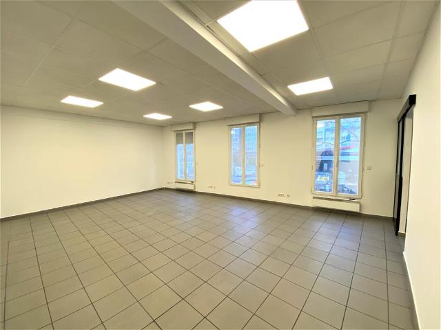 Location bureaux Clichy Accès indépendant et direct sur rue