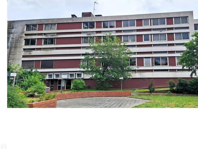 Location bureaux Clichy Ascenseur, gardien et interphone