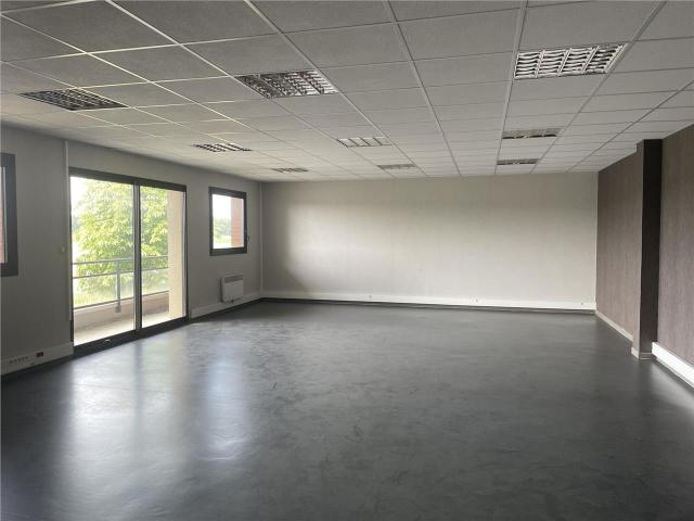 Location bureaux Courrières Proche autoroute A1