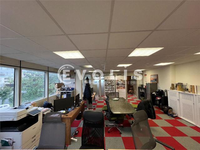 Location bureaux Créteil Proche métro ligne 8 et A86 A4