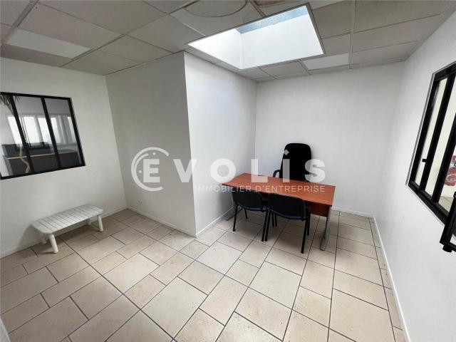Location bureaux Crosne Proche RER D et A6
