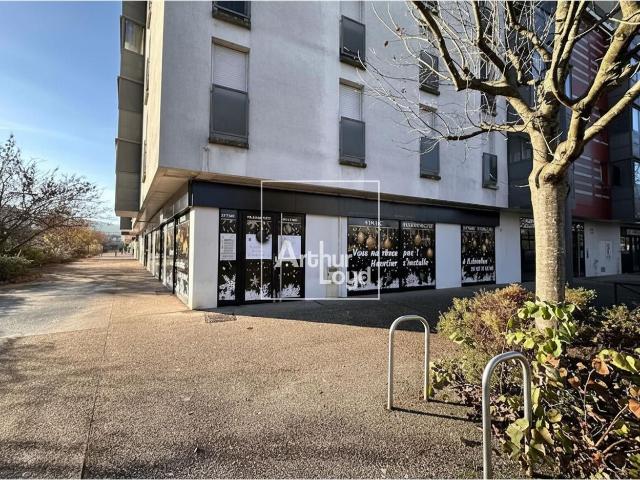 Location bureaux Échirolles Tram A, bus 68 7 10 et rocade sud