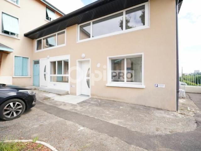 Location bureaux Francheville Proche bus C22 et C24