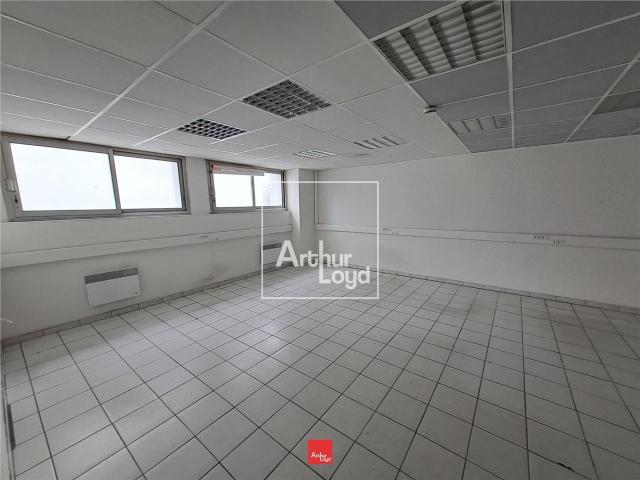 Location bureaux Grenoble Proche tram A et bus C5
