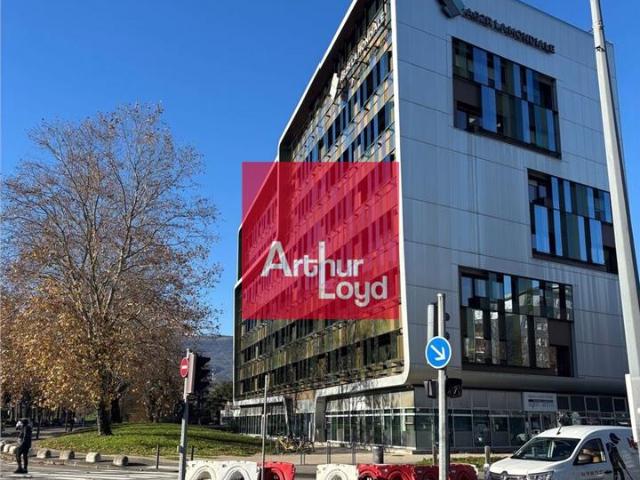 Location bureaux Grenoble Proche tram, bus et gare