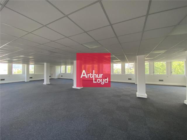 Location bureaux Grenoble Proche tram ligne A et bus
