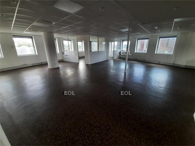 Location bureaux Ivry sur Seine Proche Charenton et Paris, accès A4