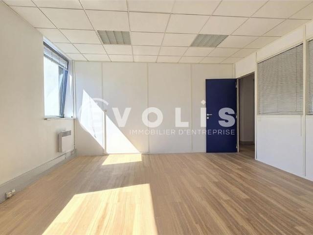 Location bureaux Ivry sur Seine Proche métro, tram et A4