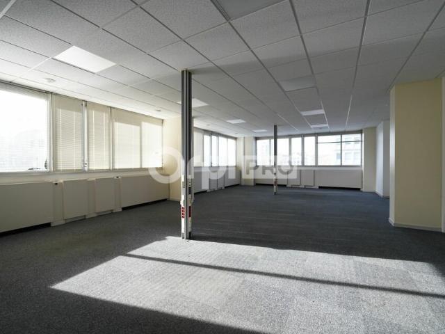 Location bureaux Lyon 3 Proche Part Dieu, métro, tramway et gare