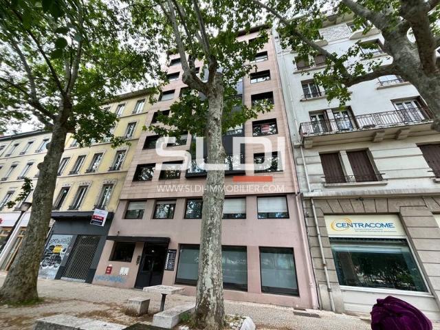 Location bureaux Lyon 3 proche Part Dieu et transports