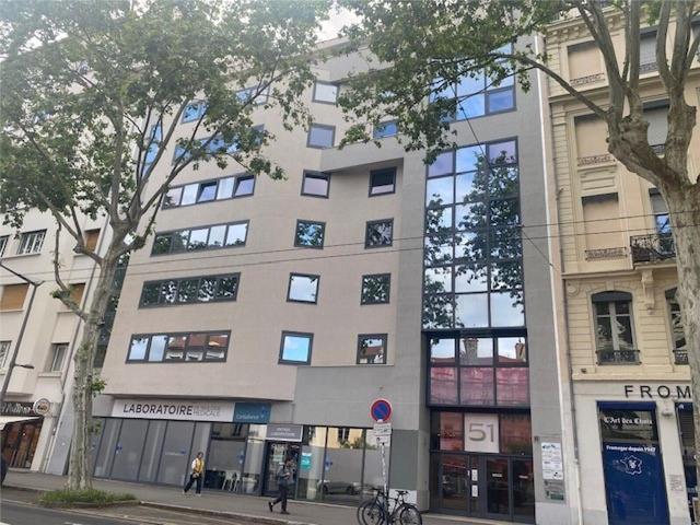Location bureaux Lyon 7 Métro B et D, Gare Jean Macé