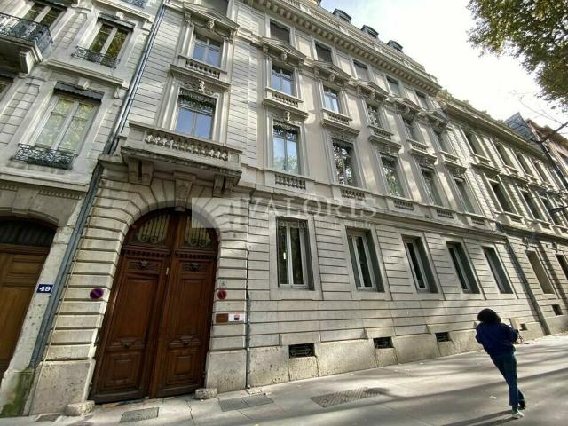 Location bureaux Lyon 6 Proche métro et bus, quais du Rhône